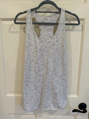 lululemon athletica Essential Tank